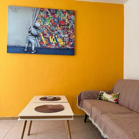 A Bright For 2 With Private Parking On The Τορεβιέχα