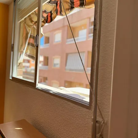 A Bright For 2 With Private Parking On The Apartamento