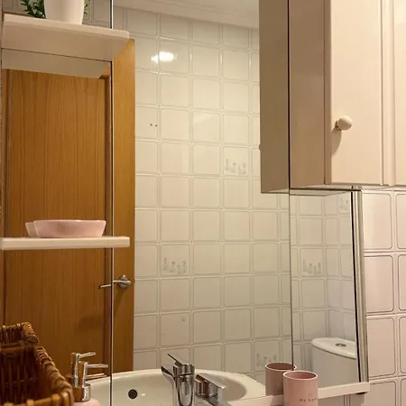Apartamento A Bright For 2 With Private Parking On The *